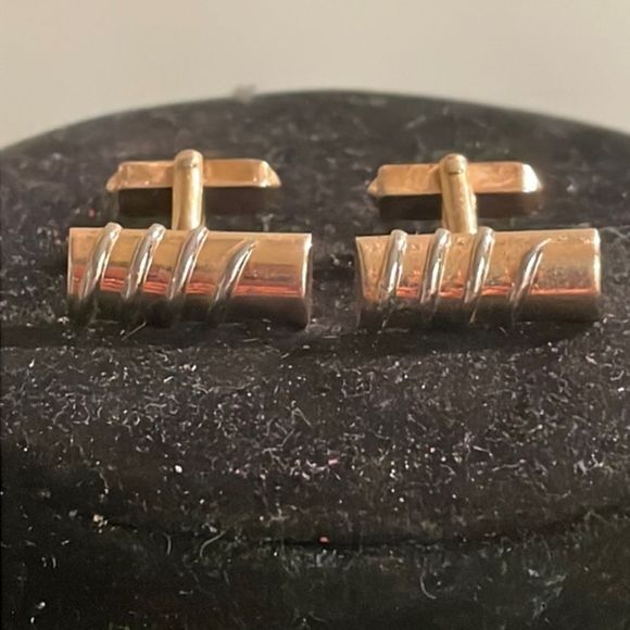 Vintage-1940s-Art Deco Swank gold plated 3D design rectangular toggle cuff links - Picture 1 of 15